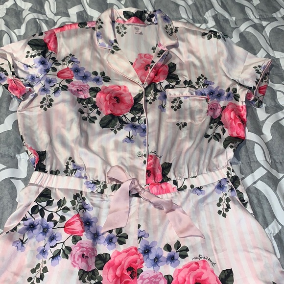 Victoria's Secret Other - Beautiful Victoria’s Secret Silky Romper Large